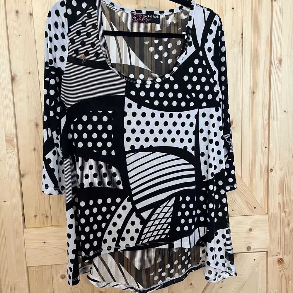 Peck & Peck Black and White Blouse